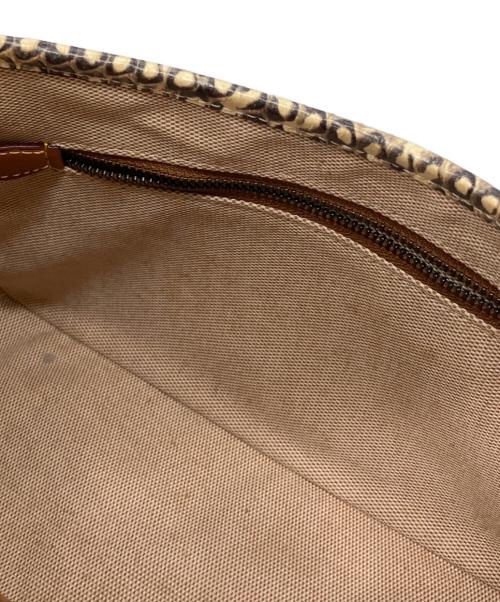COACH（コーチ）COACH (コーチ) ソフトタビー ショルダーバッグ ホワイトの古着・服飾アイテム