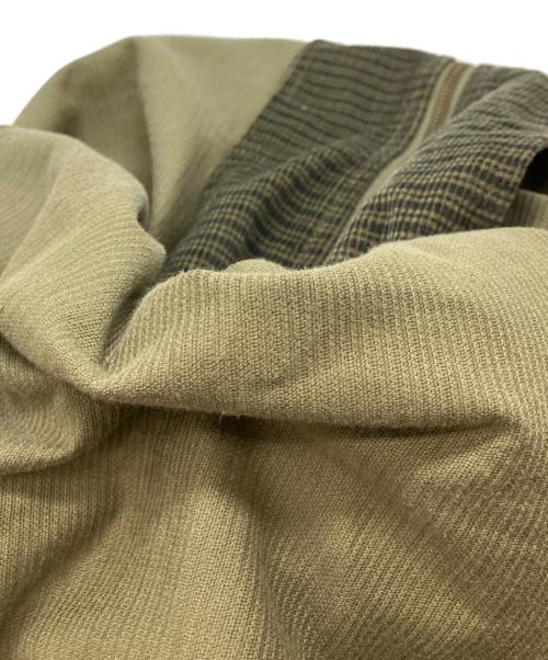GRAMICCI（グラミチ）GRAMICCI (グラミチ) GRID CORD ZIP SHIRT カーキ サイズ:Mの古着・服飾アイテム