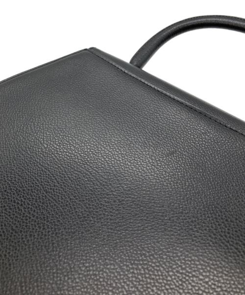 Yves Saint Laurent（イヴサンローラン）Yves Saint Laurent (イヴサンローラン) トップハンドル YSLロゴ レザ－ハンドバッグ ブラックの古着・服飾アイテム