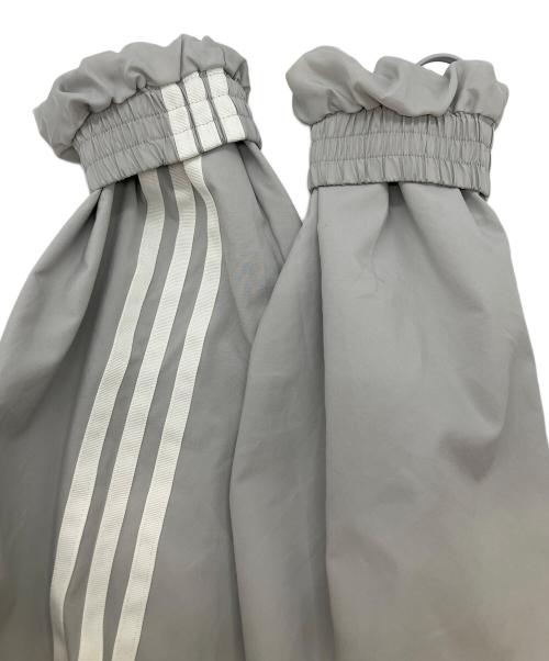 adidas（アディダス）adidas (アディダス) オーバーサイズ ジップオフトラックトップ グレー サイズ:XSの古着・服飾アイテム
