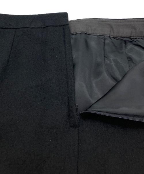 JUNYA WATANABE COMME des GARCONS（(ジュンヤワタナベ コムデギャルソン）JUNYA WATANABE COMME des GARCONS ((ジュンヤワタナベ コムデギャルソン) ウールデザインスカート ブラック サイズ:Ｓの古着・服飾アイテム
