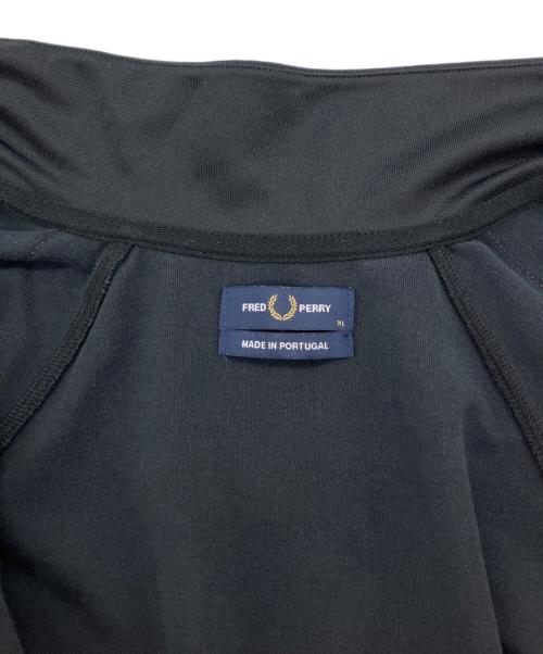 FRED PERRY（フレッドペリー）FRED PERRY (フレッドペリー) Contrast Tape Track Jacket ブラック サイズ:XLの古着・服飾アイテム