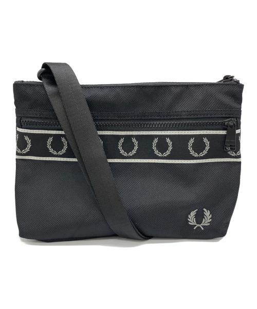 FRED PERRY（フレッドペリー）FRED PERRY (フレッドペリー) サコッシュ ブラックの古着・服飾アイテム