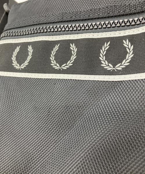 FRED PERRY（フレッドペリー）FRED PERRY (フレッドペリー) サコッシュ ブラックの古着・服飾アイテム