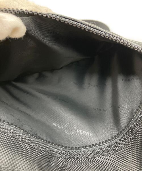 FRED PERRY（フレッドペリー）FRED PERRY (フレッドペリー) サコッシュ ブラックの古着・服飾アイテム