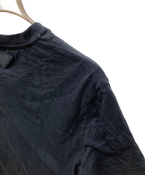 PRADA（プラダ）PRADA (プラダ) Vネック半袖カットソー　Tシャツ ブラック サイズ:Ｌの古着・服飾アイテム