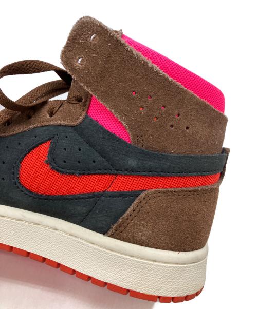 NIKE（ナイキ）NIKE (ナイキ) ローカットスニーカー ブラウン×ピンク サイズ:25の古着・服飾アイテム
