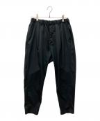 macqloマックロ）の古着「ultimex one tuck tapered easy pants（アルティメックス ワンタック テーパード イージー パンツ）」｜ブラック