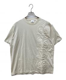 BURBERRY（バーバリー）の古着「エンボスロゴ オーバーサイズ 半袖Tシャツ」｜ホワイト
