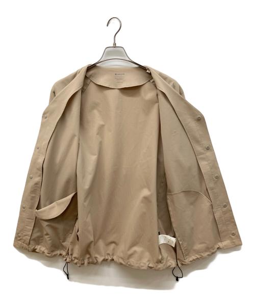 Snow peak（スノーピーク）snow peak (スノーピーク) BEAUTY&YOUTH (ビューティーアンドユース) 別注 ポリエステル ジャケット ベージュ サイズ:Ｌの古着・服飾アイテム