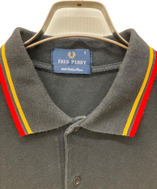 FRED PERRY（フレッドペリー）FRED PERRY (フレッドペリー) ポロシャツ ブラック サイズ:Sの古着・服飾アイテム