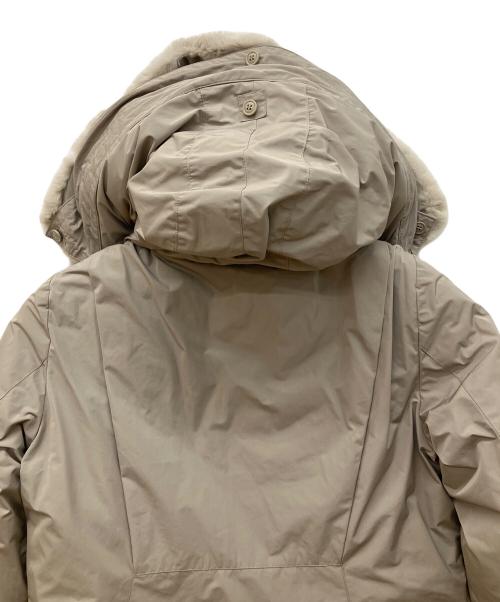 WOOLRICH（ウールリッチ）WOOLRICH (ウールリッチ) UNITED ARROWS (ユナイテッドアローズ) 別注BOW BRIDGE ラビットファー ダウンコート ベージュ サイズ:Mの古着・服飾アイテム
