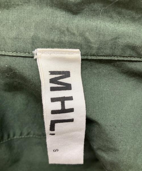 MHL（マーガレットハウエル）MHL (マーガレットハウエル) HIGH TWISTED COTTON POPLIN SS SHIRT　ハイトゥイステッド コットン ポプリン ショートスリーブ シャツ　半袖シャツ カーキ サイズ:Sの古着・服飾アイテム