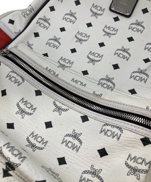 MCM（エムシーエム）MCM (エムシーエム) ヴィセトス スターク バックパック　リュック ホワイトの古着・服飾アイテム
