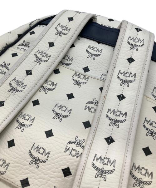 MCM（エムシーエム）MCM (エムシーエム) ヴィセトス スターク バックパック　リュック ホワイトの古着・服飾アイテム