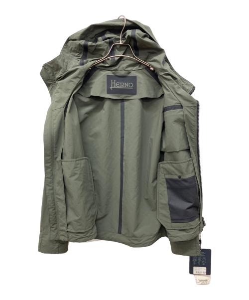 HERNO（ヘルノ）HERNO (ヘルノ) ジップアップナイロンフーディ　ナイロンジャケット カーキ サイズ:46 未使用品の古着・服飾アイテム