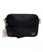 FRED PERRYフレッドペリー）の古着「Amy Mini Shoulder Bag」｜ブラック