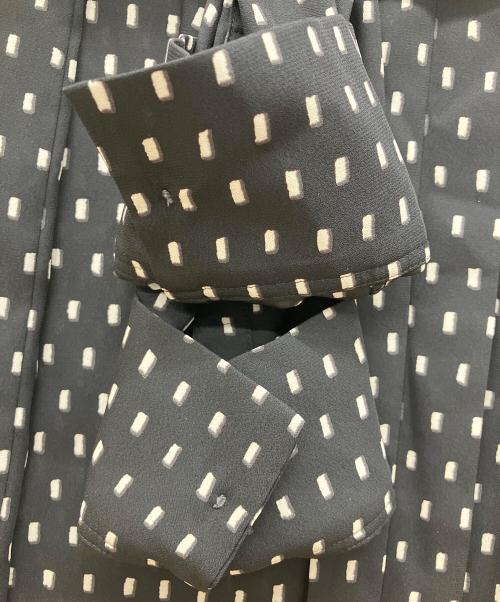 icB（アイシービー）icB (アイシービー) BackSatinAmunzen キーネックブラウス（バックサテンアムンゼン） ブラック サイズ:XSの古着・服飾アイテム