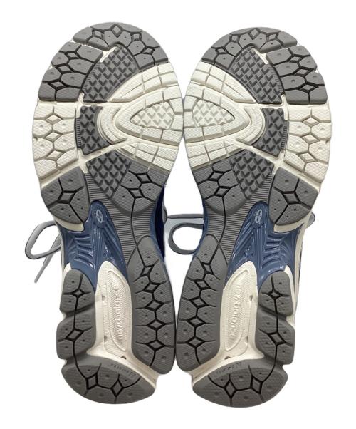 NEW BALANCE（ニューバランス）NEW BALANCE (ニューバランス) パフォーマンスランニングシューズ シルバー サイズ:26cmの古着・服飾アイテム