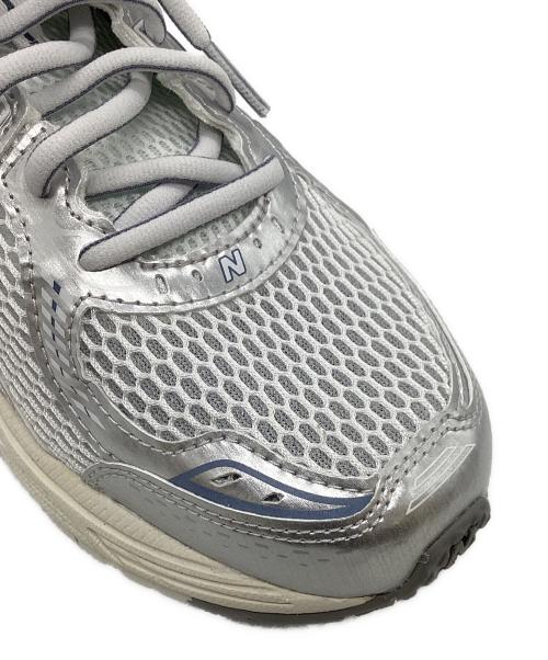 NEW BALANCE（ニューバランス）NEW BALANCE (ニューバランス) パフォーマンスランニングシューズ シルバー サイズ:26cmの古着・服飾アイテム