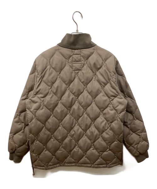 TAION（タイオン）TAION (タイオン) MILITARY LIB HI NECK DOWN JKT ブラウン サイズ:XLの古着・服飾アイテム