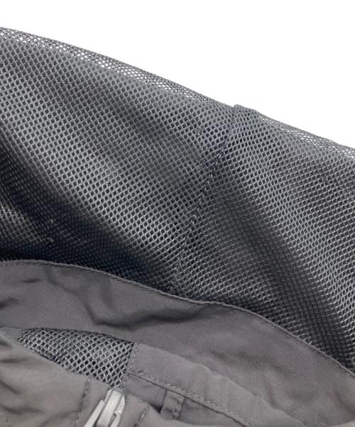 FRED PERRY（フレッドペリー）FRED PERRY (フレッドペリー) HOODED SHELL JACKET　フーデッド・シェル・ジャケット ブラック サイズ:XLの古着・服飾アイテム