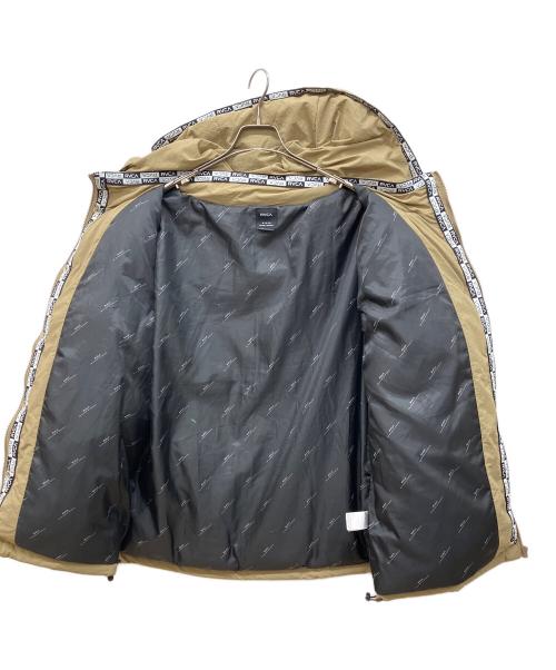 RVCA（ルーカ）RVCA (ルーカ) BALANCE PUFFER HD JK ベージュ サイズ:Mの古着・服飾アイテム