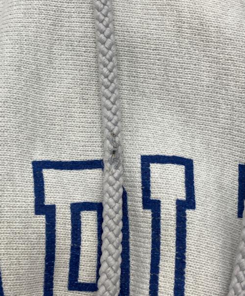 Champion REVERSE WEAVE（チャンピオン リバース ウィーブ）Champion REVERSE WEAVE (チャンピオン リバース ウィーブ) プルオーバーパーカー グレー サイズ:Mの古着・服飾アイテム