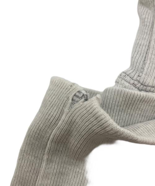Champion REVERSE WEAVE（チャンピオン リバース ウィーブ）Champion REVERSE WEAVE (チャンピオン リバース ウィーブ) プルオーバーパーカー グレー サイズ:Mの古着・服飾アイテム