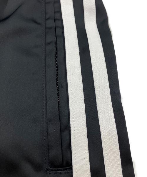adidas（アディダス）adidas (アディダス) サテン ワイドレッグ トラックパンツ ブラック サイズ:2XLの古着・服飾アイテム