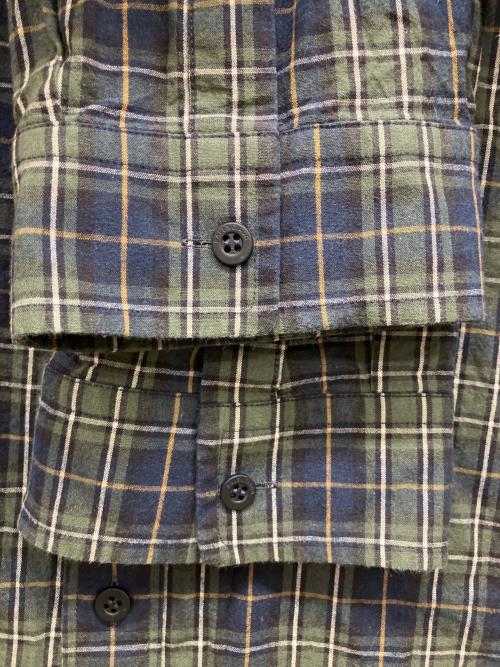 BALENCIAGA（バレンシアガ）BALENCIAGA (バレンシアガ) OversizedShirt グリーン サイズ:2の古着・服飾アイテム