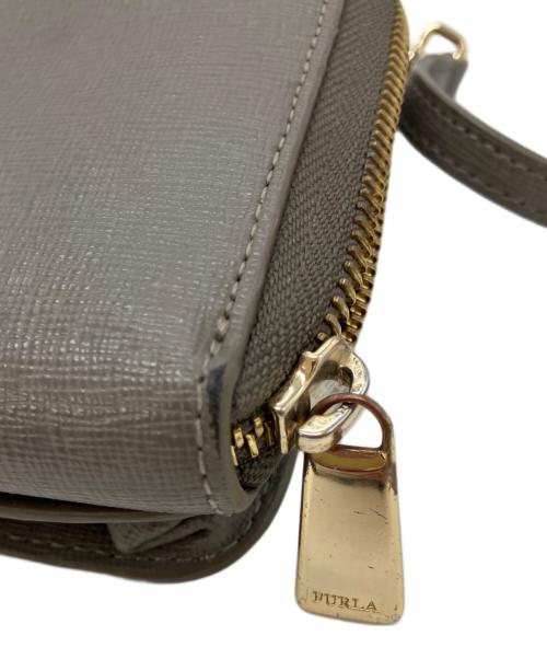FURLA（フルラ）FURLA (フルラ) リーヴァ ショルダーウォレット グレーの古着・服飾アイテム