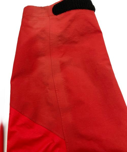 HAGLOFS（ホグロフス）HAGLOFS (ホグロフス) シェルジャケット レッド サイズ:Mの古着・服飾アイテム