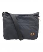 FRED PERRYフレッドペリー）の古着「Brentham Crossbody Bag」｜ブラック