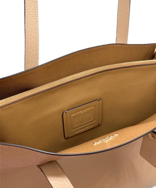 COACH（コーチ）COACH (コーチ) チャーリー キャリーオール ベージュの古着・服飾アイテム