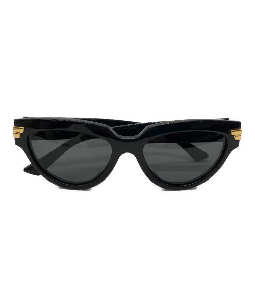 BOTTEGA VENETA（ボッテガベネタ）BOTTEGA VENETA (ボッテガベネタ) Narrow Cat Eye サングラス ブラック サイズ:55□19-145の古着・服飾アイテム