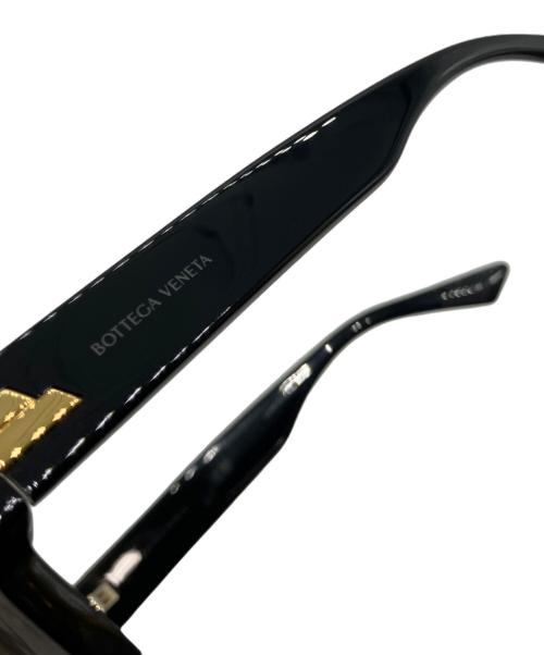 BOTTEGA VENETA（ボッテガベネタ）BOTTEGA VENETA (ボッテガベネタ) Narrow Cat Eye サングラス ブラック サイズ:55□19-145の古着・服飾アイテム