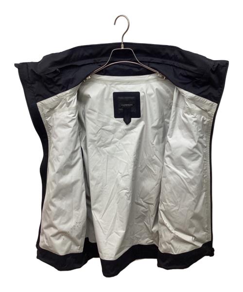 DESCENTE ALLTERRAIN（デザイント オルテライン）DESCENTE ALLTERRAIN (デザイント オルテライン) HARD SHELL JACKET CREAS ブラック サイズ:Mの古着・服飾アイテム