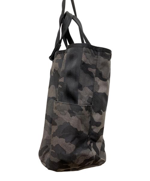 ZERO HALLIBURTON（ゼロ ハリバートン）ZERO HALLIBURTON (ゼロ ハリバートン) カモフラトートバッグ グレーの古着・服飾アイテム