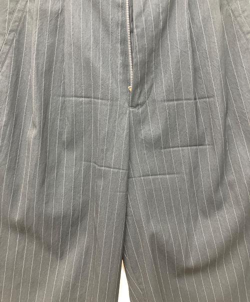 Y's（ワイズ）Y's (ワイズ) ストライプテーパードスラックス ブラック サイズ:不明の古着・服飾アイテム