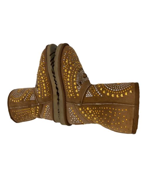 UGG（アグ）UGG (アグ) JIMMY CHOO (ジミーチュウ) コラボムートンブーツ ブラウン サイズ: 24cmの古着・服飾アイテム