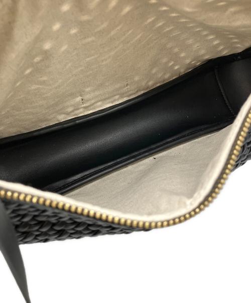 CHARLES & KEITH（チャールズアンドキース）CHARLES & KEITH (チャールズアンドキース) Calla カルラ ウーブン ショルダーバッグ ブラックの古着・服飾アイテム