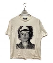 Hysteric Glamour（ヒステリックグラマー）の古着「DENNIS MORRIS / JOHN IN JAMAICA Tシャツ」｜ホワイト