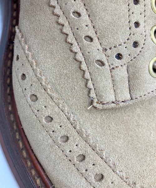 Tricker's（トリッカーズ）Tricker's (トリッカーズ) スウェードウィングチップシューズ ベージュ サイズ:7 1/2の古着・服飾アイテム