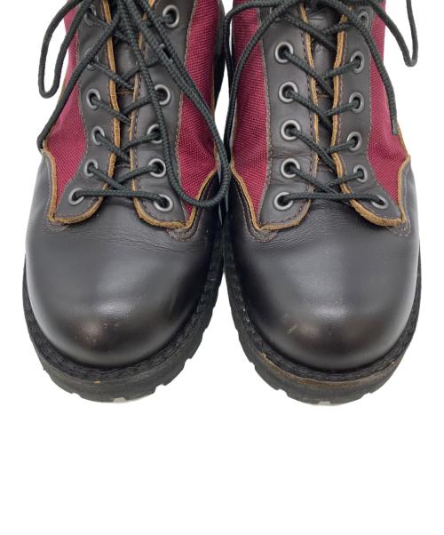 Danner（ダナー）Danner (ダナー) LIGHT 3 LOW　ローカットスニーカー ダークブラウン×バーガンディ サイズ:UK 8の古着・服飾アイテム