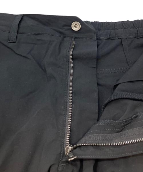 ISAMU KATAYAMA BACKLASH（イサムカタヤマ・バックラッシュ）ISAMU KATAYAMA BACKLASH (イサムカタヤマ・バックラッシュ) WIDE CARGO PANTS ブラック サイズ:Ｓの古着・服飾アイテム