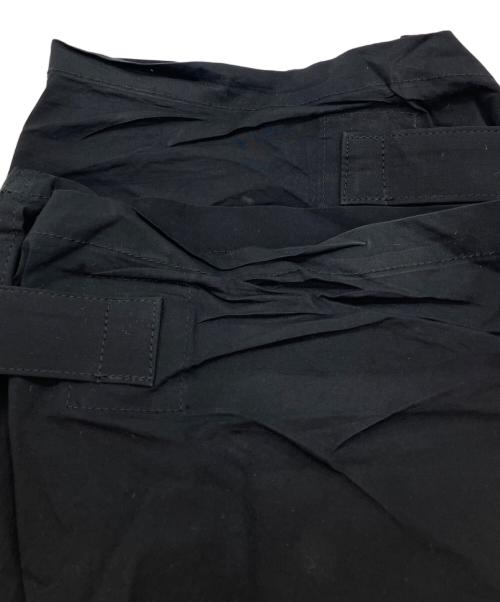 ISAMU KATAYAMA BACKLASH（イサムカタヤマ・バックラッシュ）ISAMU KATAYAMA BACKLASH (イサムカタヤマ・バックラッシュ) WIDE CARGO PANTS ブラック サイズ:Ｓの古着・服飾アイテム