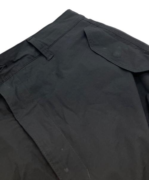ISAMU KATAYAMA BACKLASH（イサムカタヤマ・バックラッシュ）ISAMU KATAYAMA BACKLASH (イサムカタヤマ・バックラッシュ) WIDE CARGO PANTS ブラック サイズ:Ｓの古着・服飾アイテム