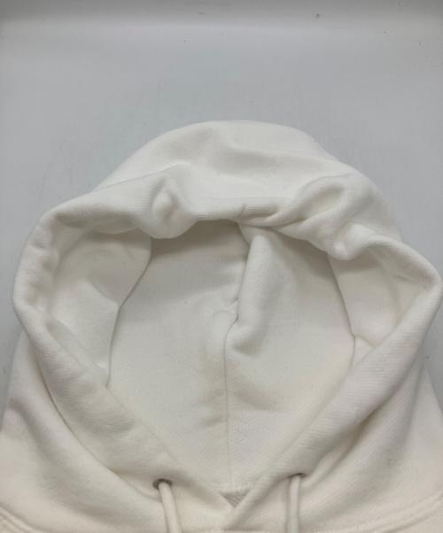 sacai（サカイ）sacai (サカイ) KAWS (カウズ) Flock Print Hooide ホワイト サイズ:2の古着・服飾アイテム