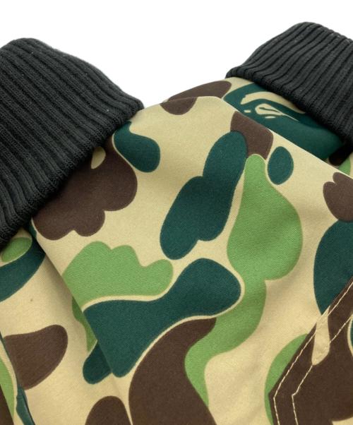 CANADA GOOSE（カナダグース）CANADA GOOSE (カナダグース) A BATHING APE (アベイシングエイプ) CHILLIWACK BOMBER カーキ サイズ:Mの古着・服飾アイテム